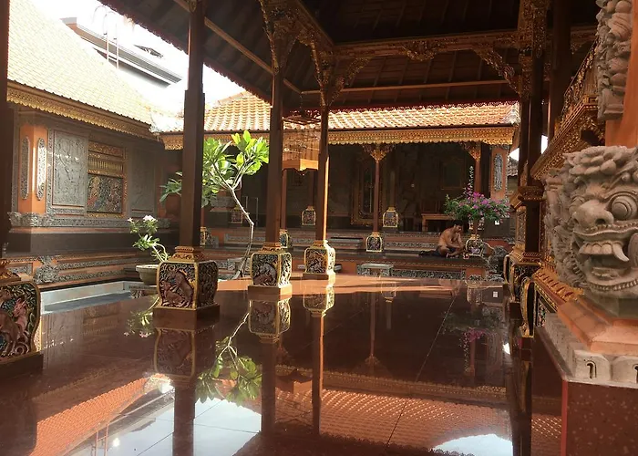 Gedong Bali Family