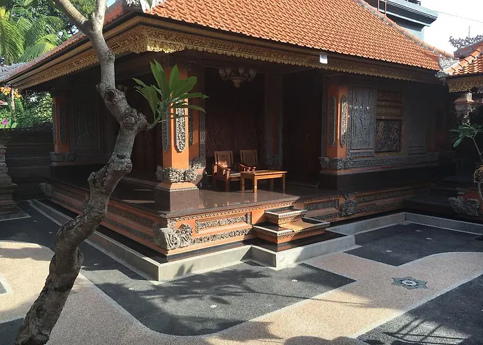 Gedong Bali Family